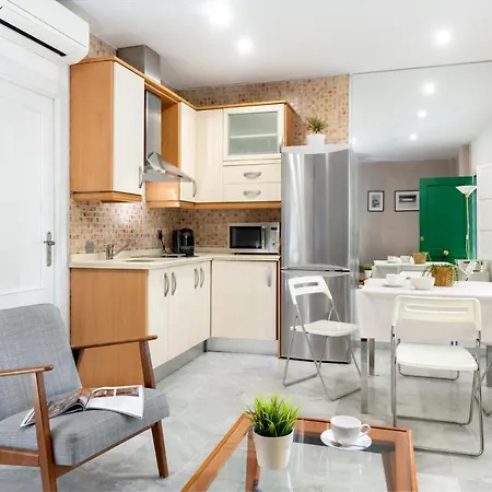 Con Terraza En Centro By Rent Me * Sevilla
